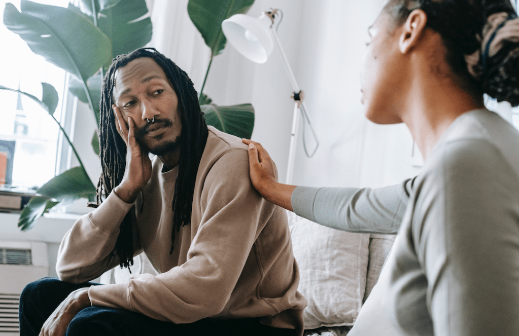 5 signs your relationship is beyond repair, according to mental health professionals